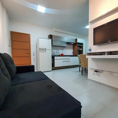 Apartamento novo , poucos metros da praia com WI FI-3